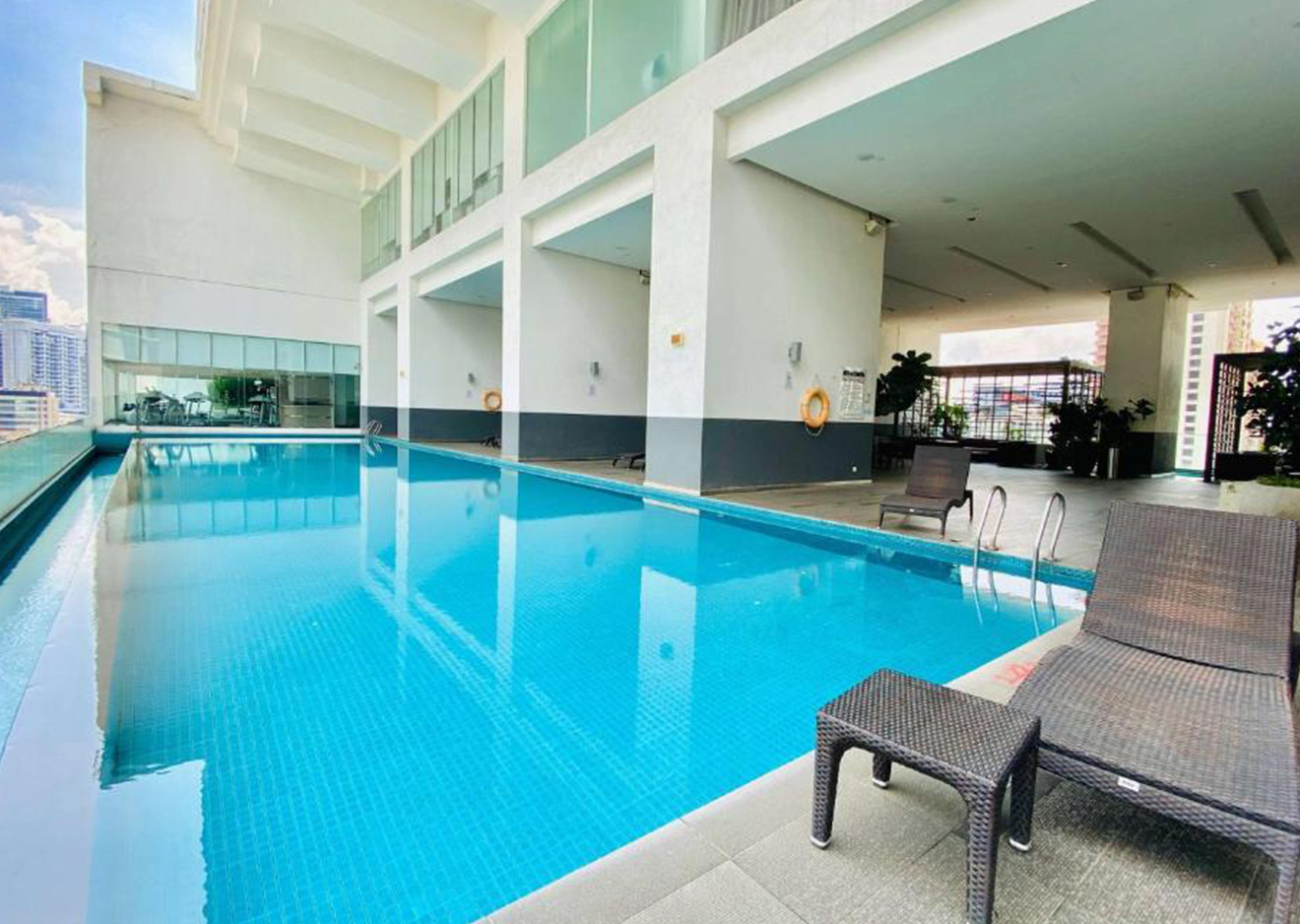 hotel-img