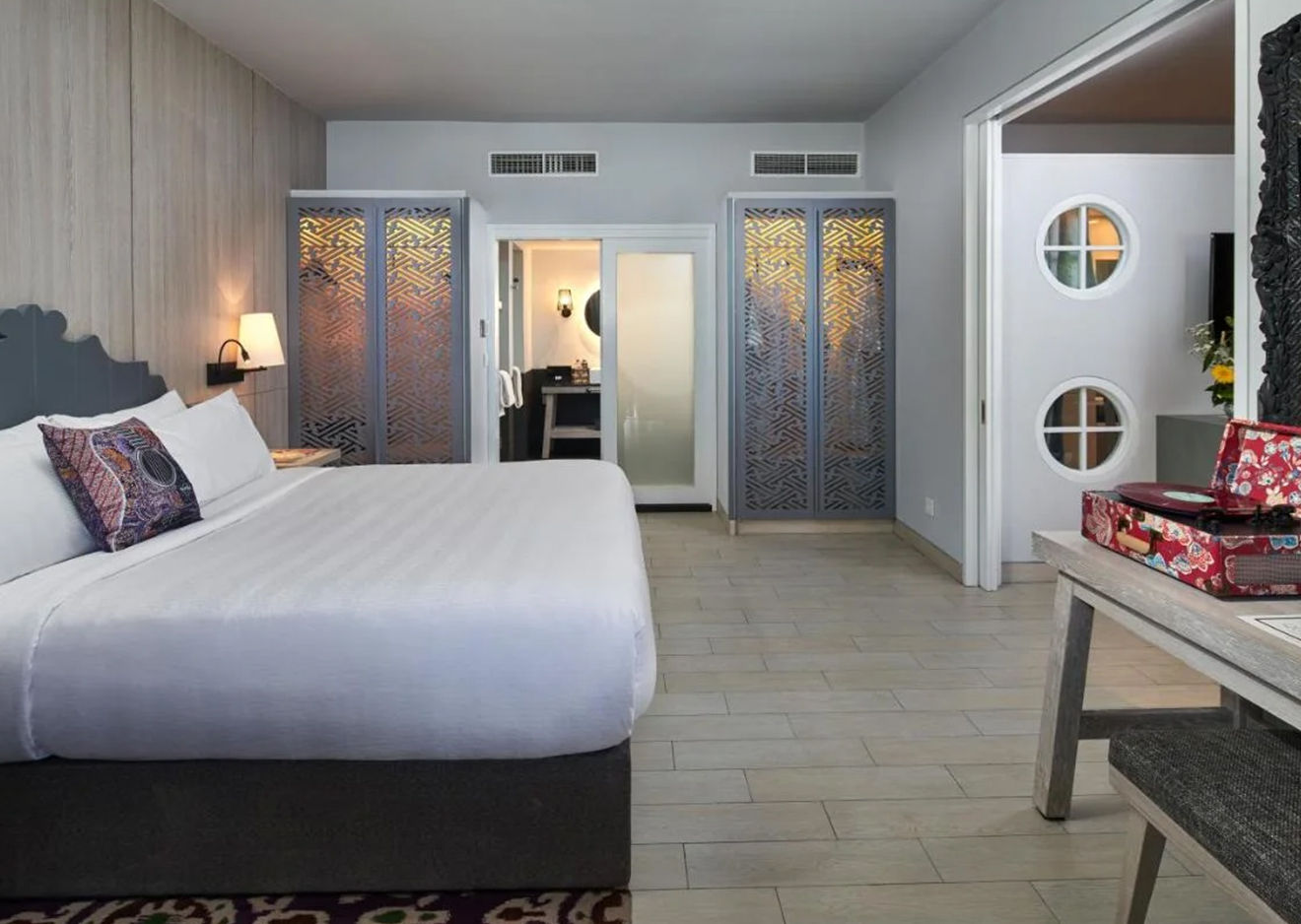 hotel-img