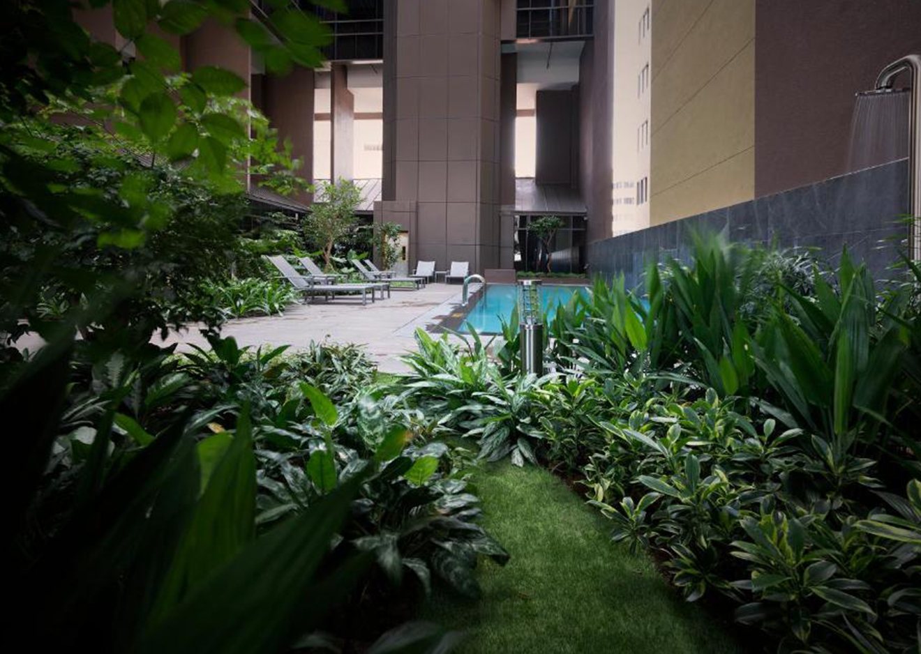 hotel-img
