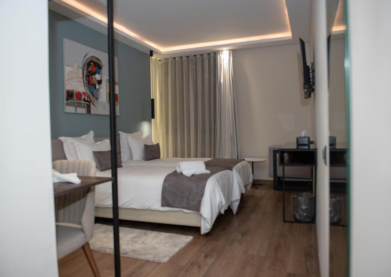 hotel-img