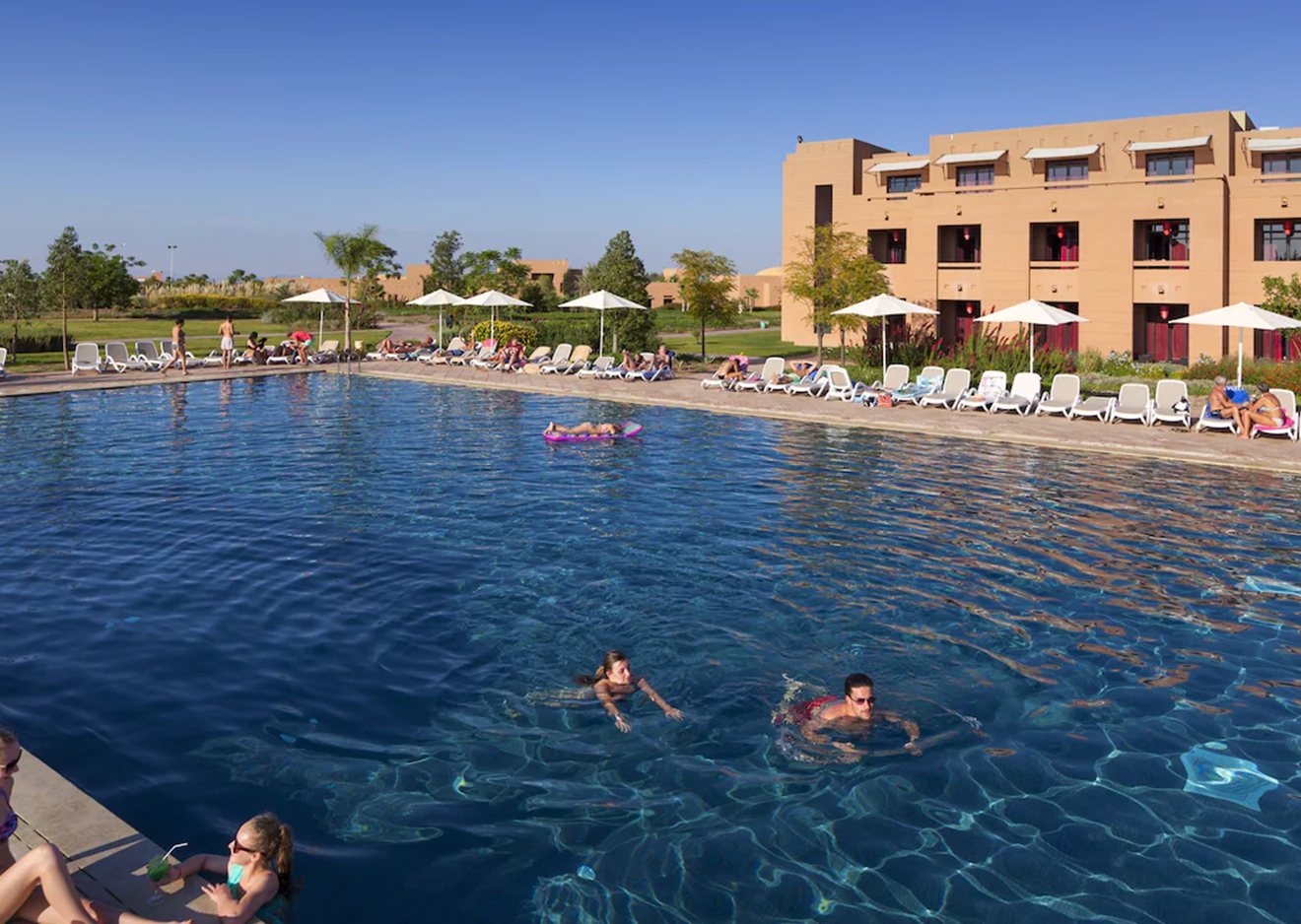 hotel-img
