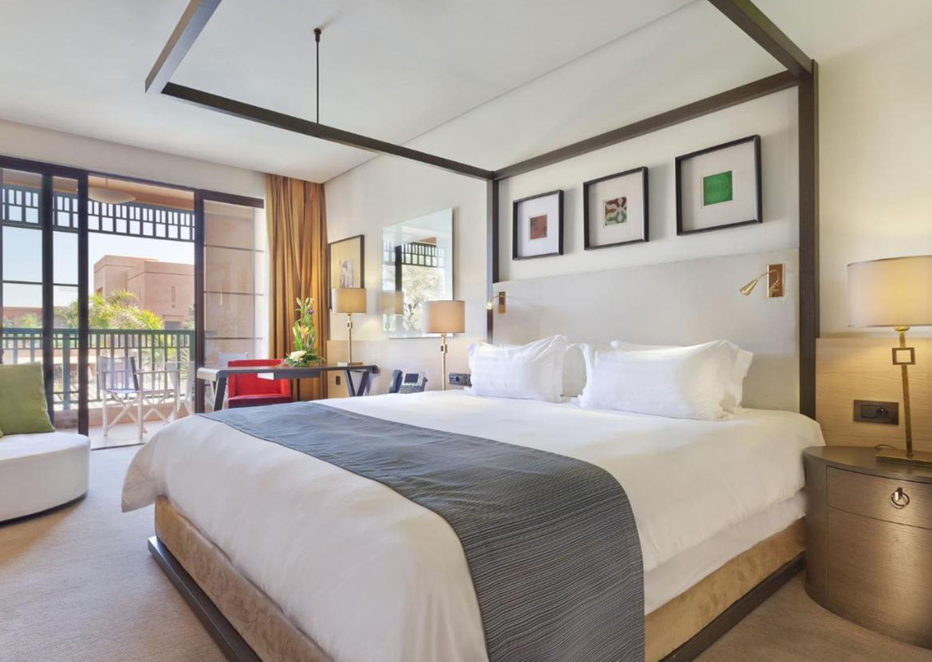 hotel-img
