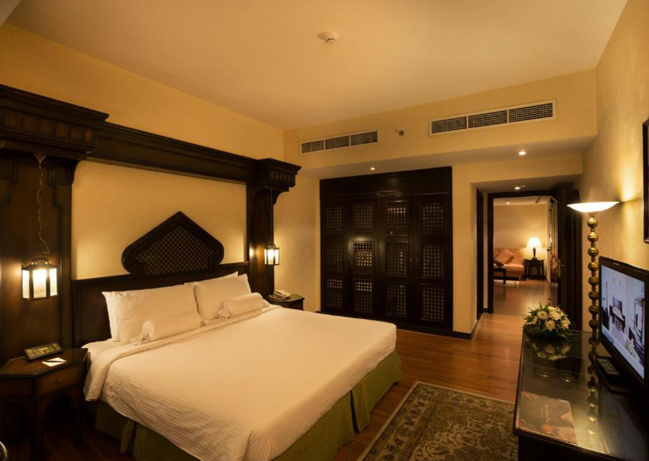 hotel-img