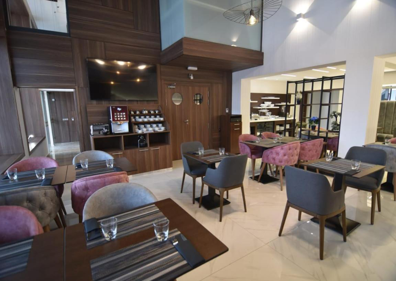 hotel-img