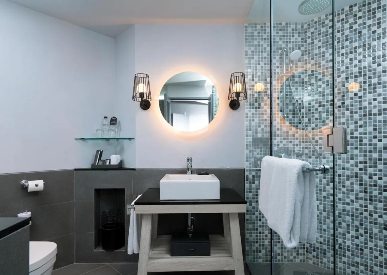 hotel-img