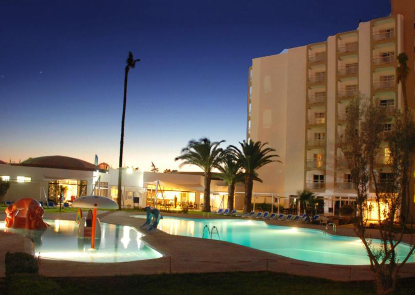 hotel-img