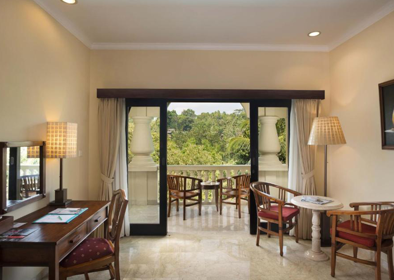 hotel-img