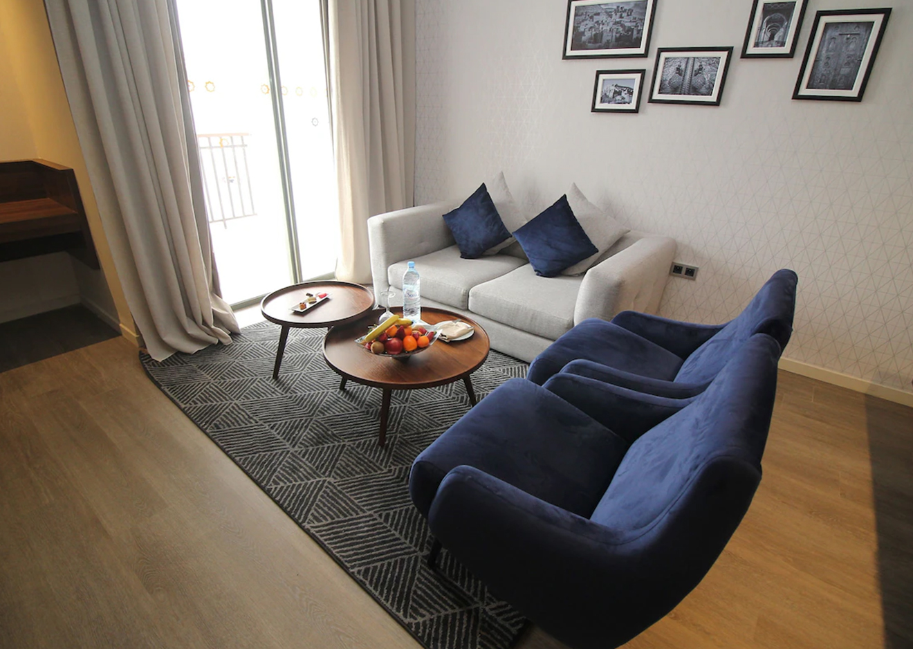 hotel-img