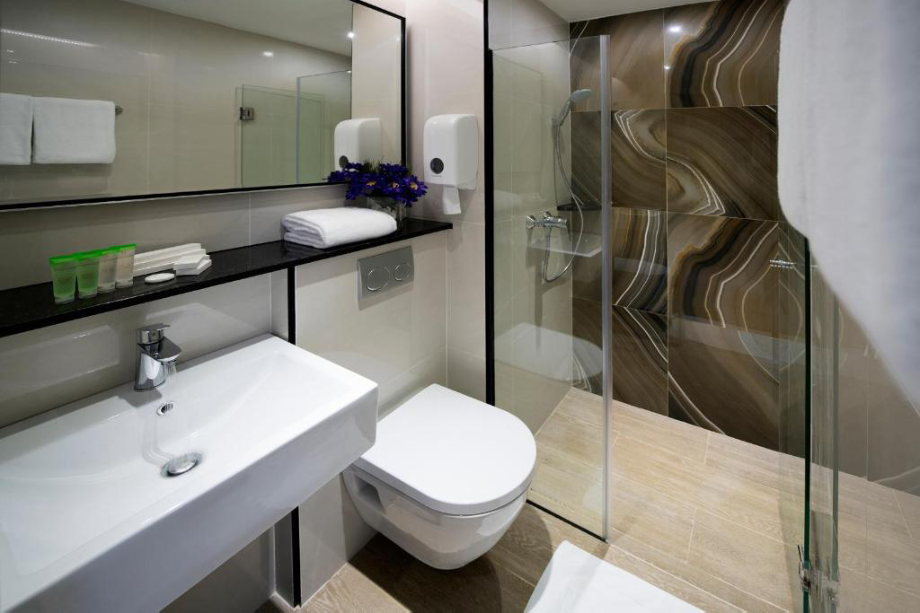 hotel-img