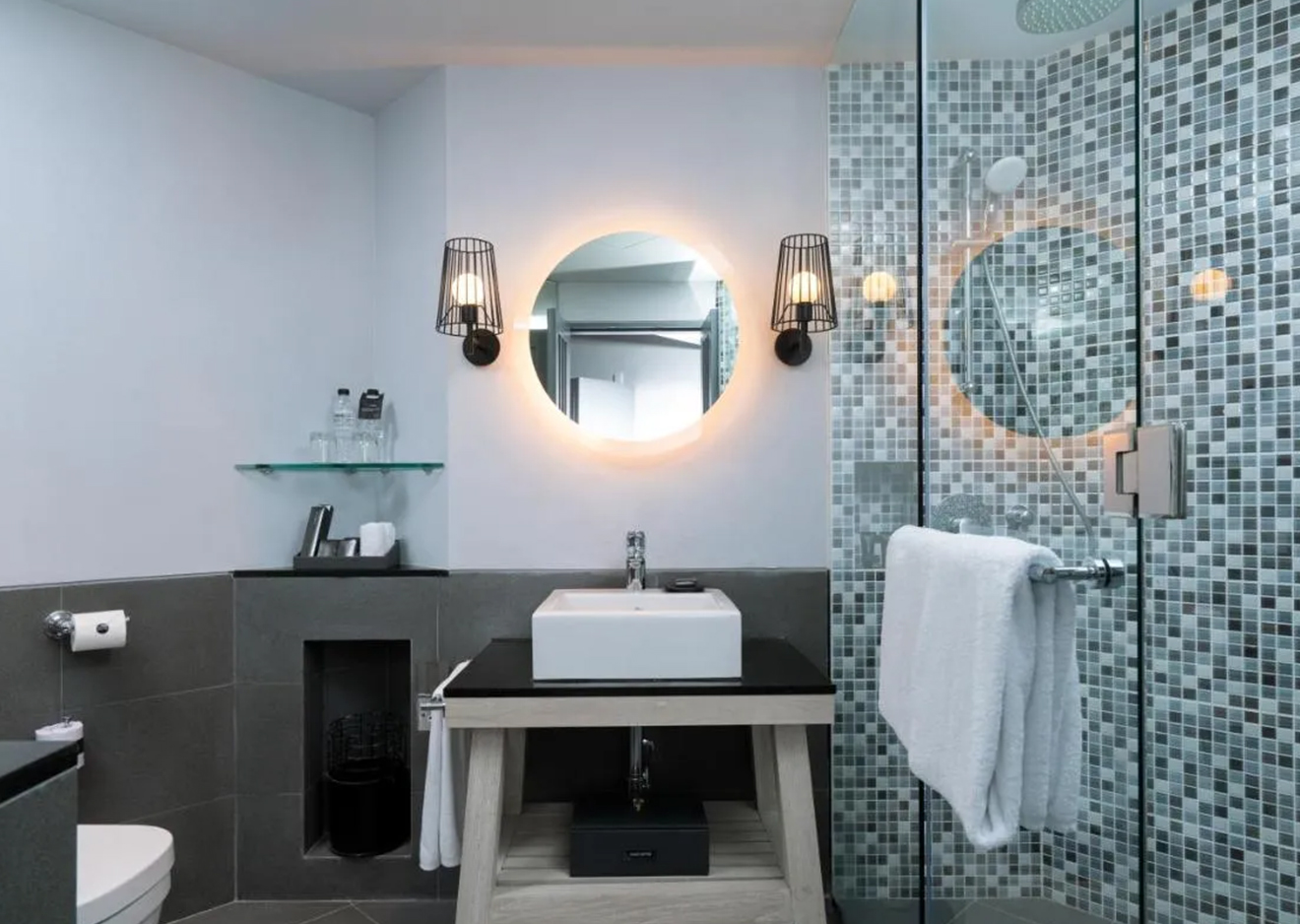 hotel-img