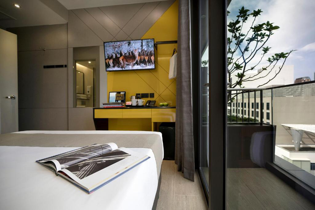 hotel-img