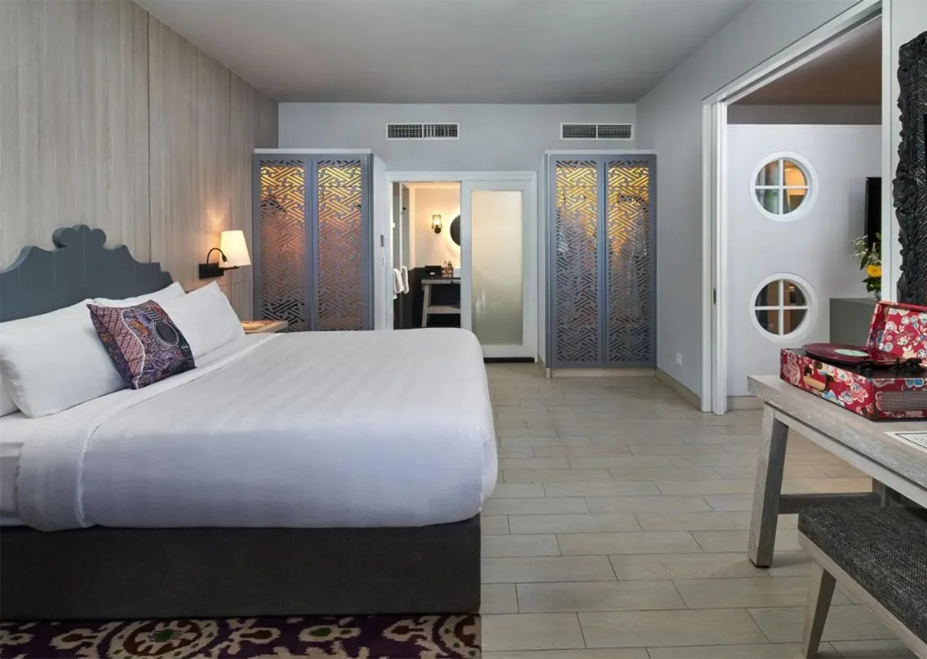 hotel-img