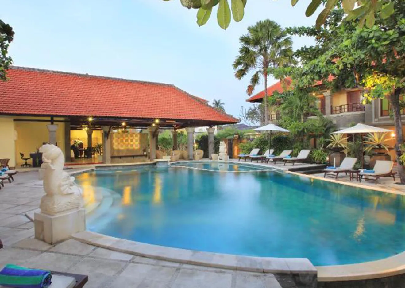 hotel-img