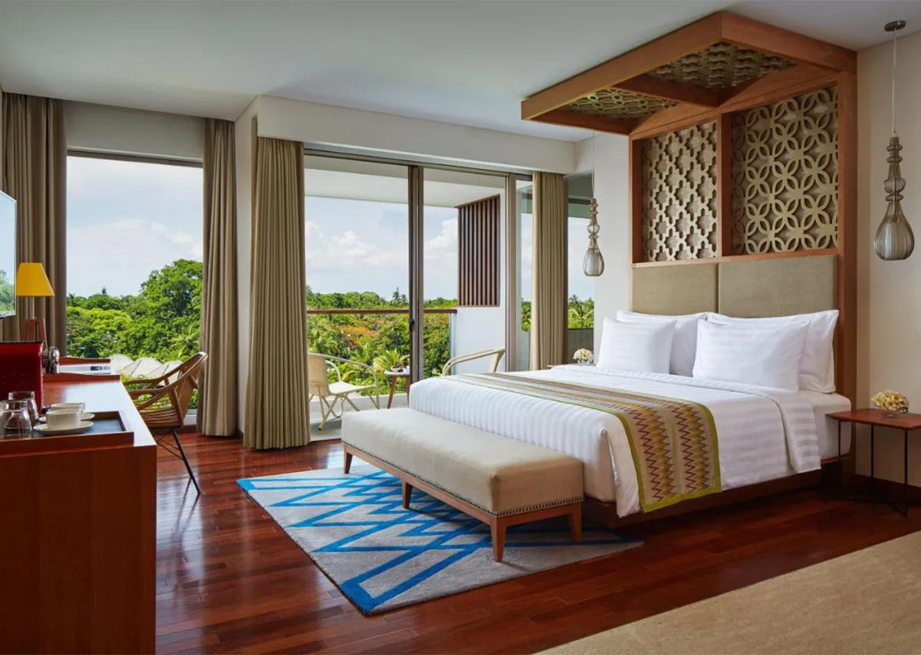 hotel-img