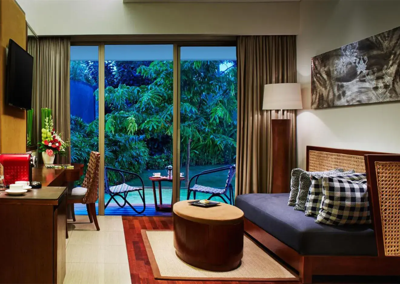 hotel-img