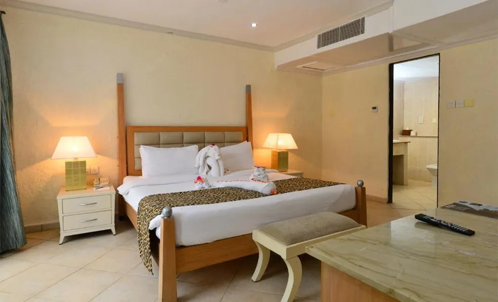 hotel-img
