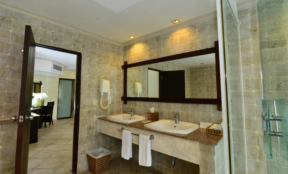 hotel-img