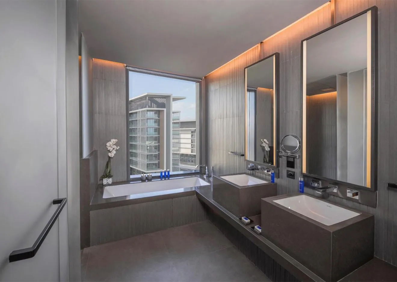 hotel-img