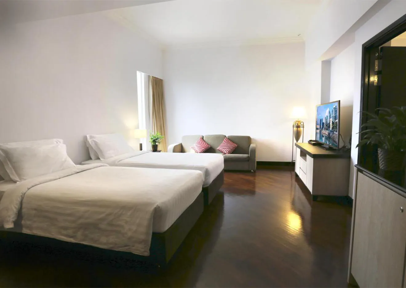 hotel-img