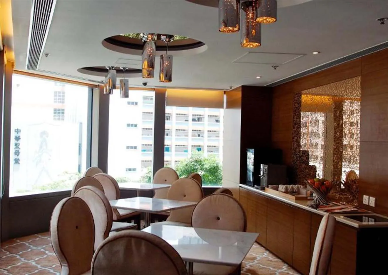 hotel-img