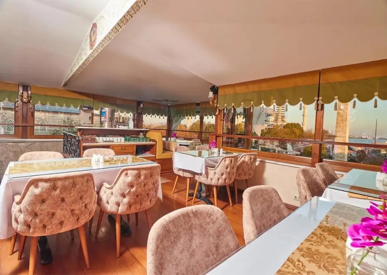 hotel-img