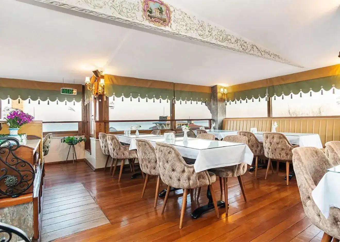 hotel-img