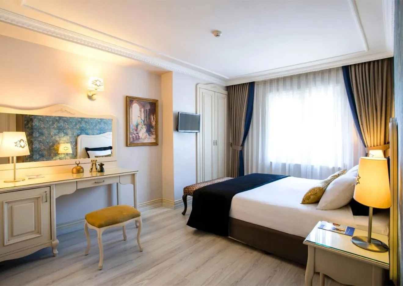 hotel-img