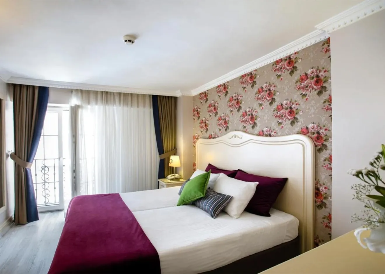 hotel-img