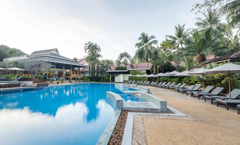 hotel-img