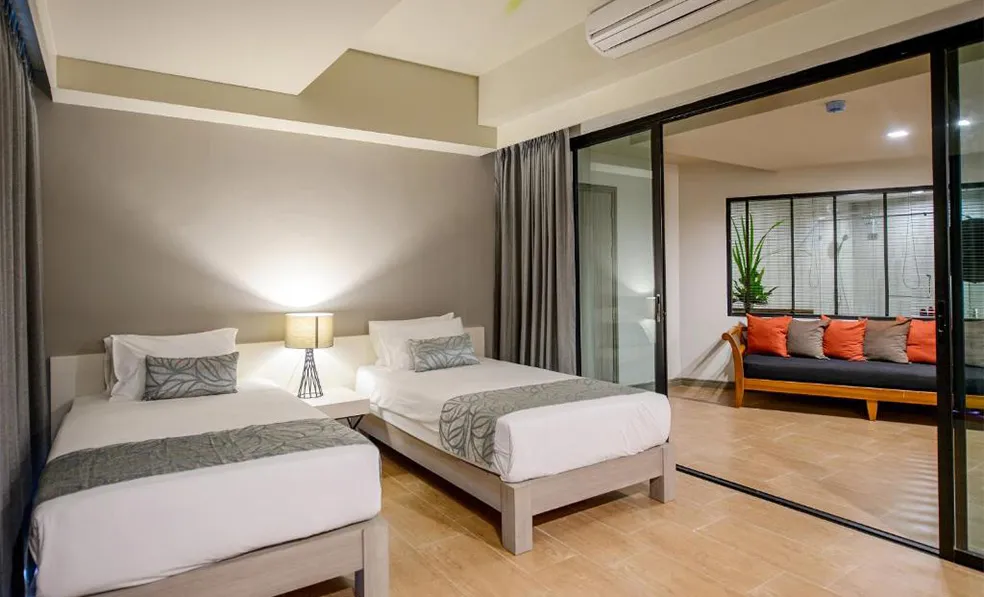 hotel-img