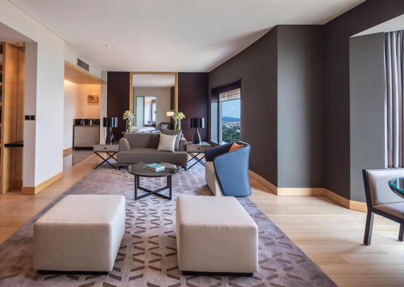 hotel-img