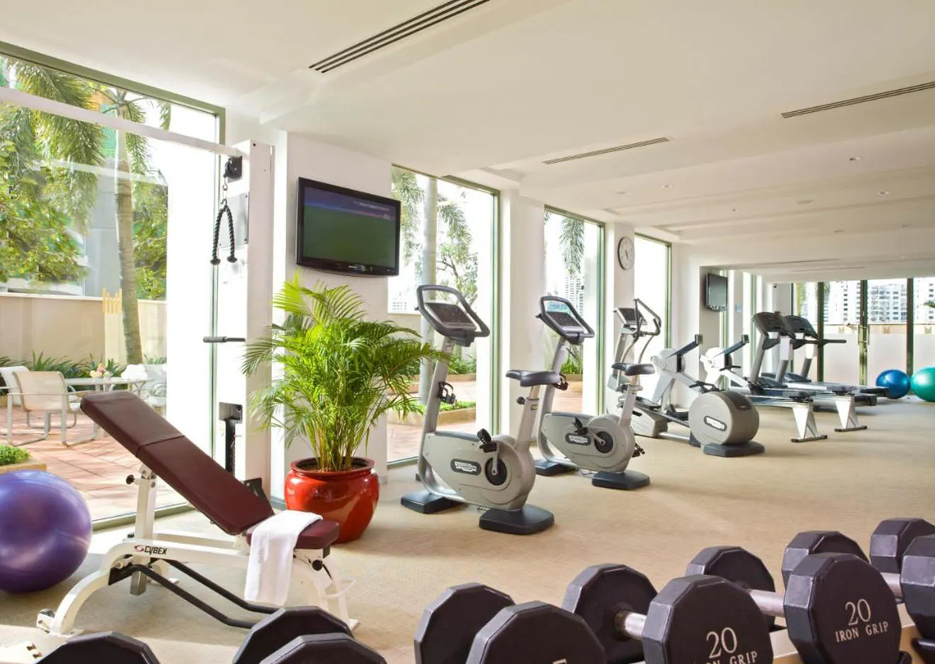 hotel-img