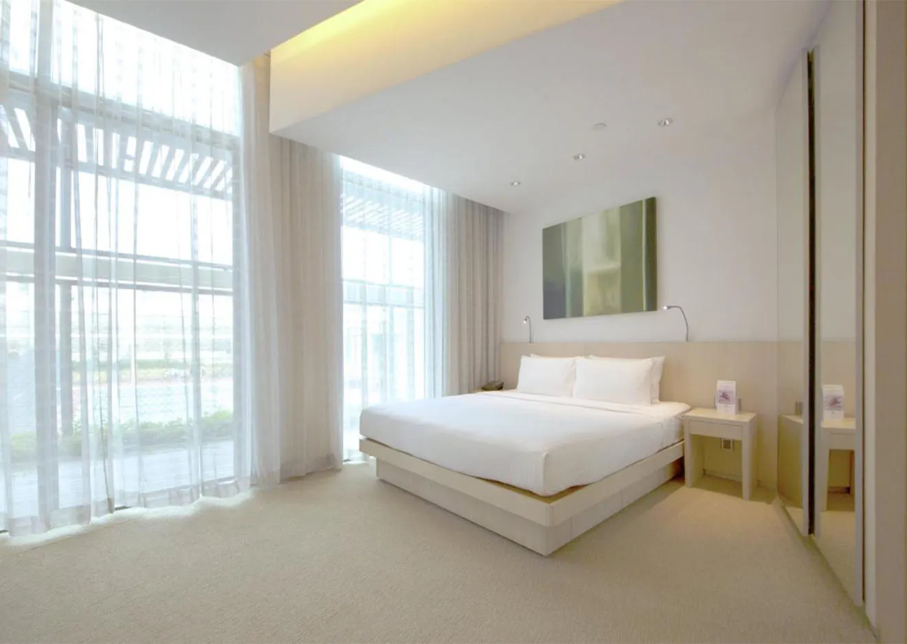 hotel-img