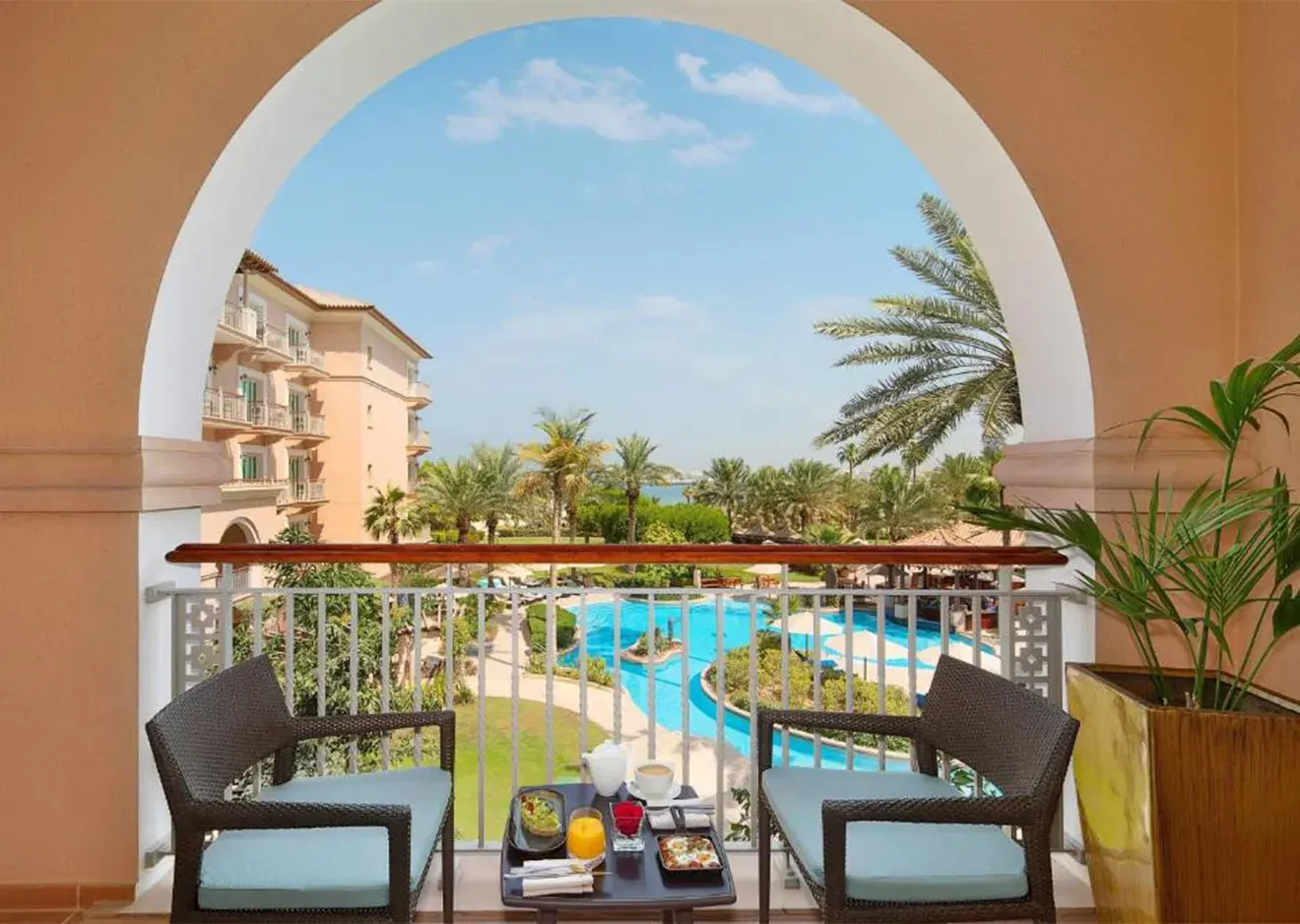 hotel-img